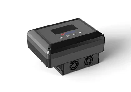 Uusi LCD-kolmivaiheinen invertteri